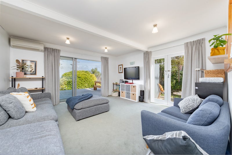 10 Taku Matenga Grove, Korokoro, Lower Hutt - Carousel 2