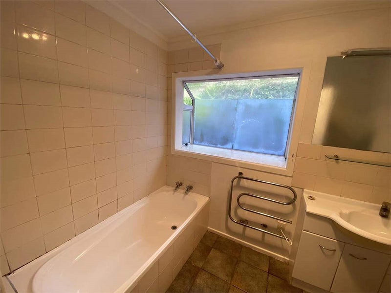 14 Orion Place, Hillcrest, Auckland - Carousel 2