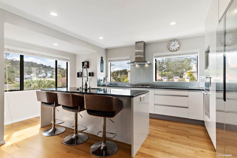 106 Seaview Road, Glenfield, Auckland - Carousel 2