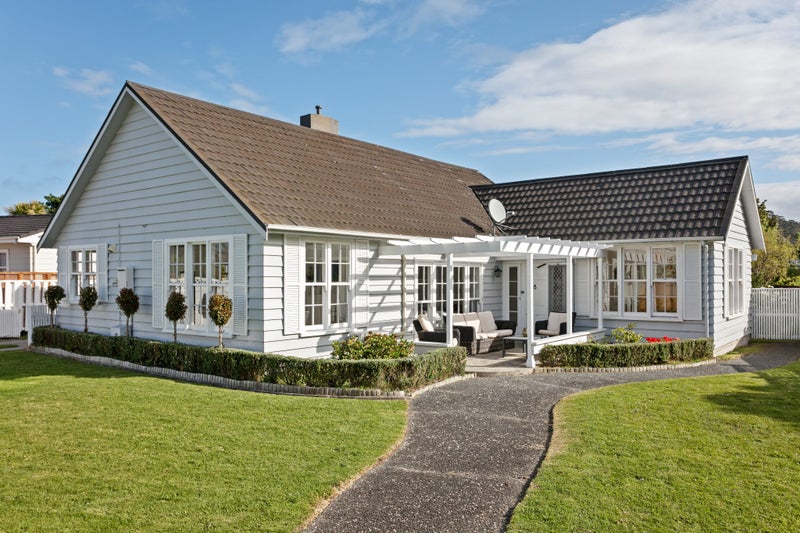 67 Iranui Road, Inner Kaiti, Gisborne - Carousel 1