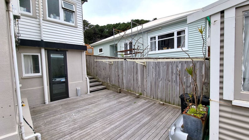 106 Russell Terrace, Berhampore, Wellington - Carousel 12