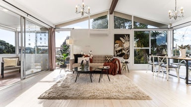 2/58 Cockayne Crescent, Sunnynook, Auckland - Carousel 1