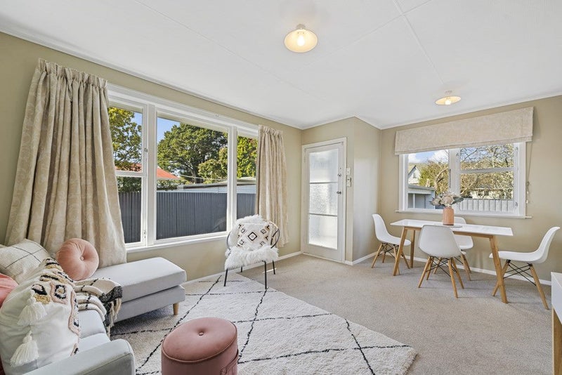 2/18 Benge Crescent, Clouston Park, Upper Hutt - Carousel 2