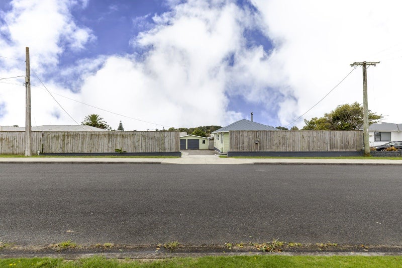 58 Mould Street, Waitara, Waitara - Carousel 31