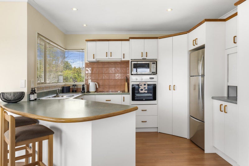 11 Logan Avenue, Wharewaka, Taupo - Carousel 2