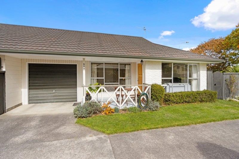 20A Salford Avenue, Redwood, Christchurch - Carousel 1