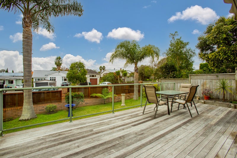 30 Wright Road, Point Chevalier, Auckland - Carousel 2