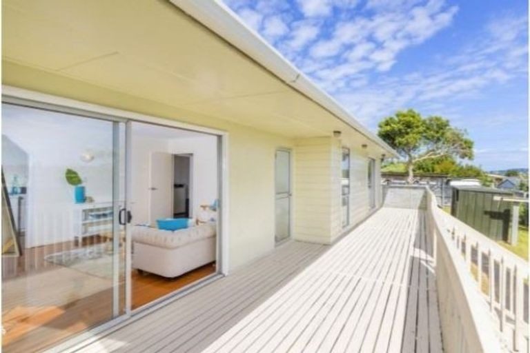 56A Commodore Drive, Lynfield, Auckland - Carousel 2