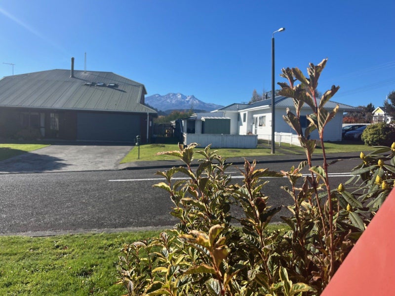 47B Goldfinch Street, Ohakune - Carousel 17