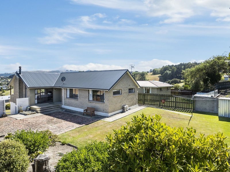 47 Elwyn Crescent, Green Island, Dunedin - Carousel 1