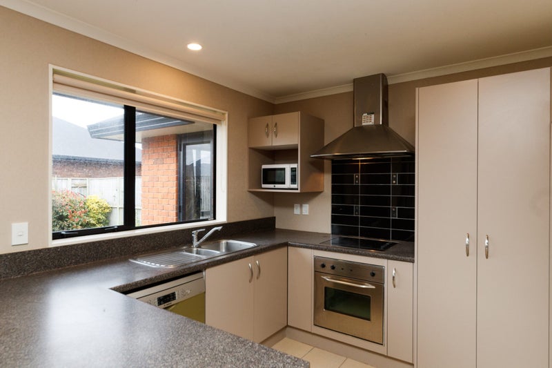 11 Orlando Way, Kelvin Grove, Palmerston North - Carousel 2
