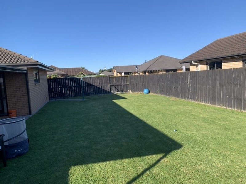 103 Barrington Drive, Huntington, Hamilton - Carousel 18