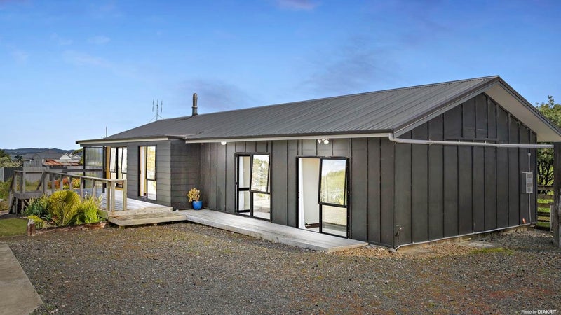 352 Grahams Beach Road, Manukau Heads, Āwhitu - Carousel 1