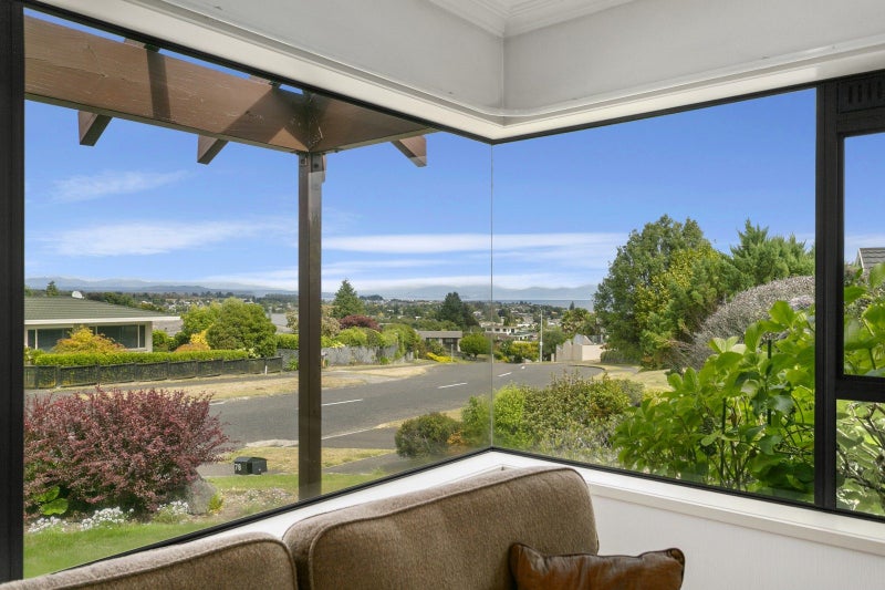 80 Harvey Street, Waipahihi, Taupo - Carousel 2