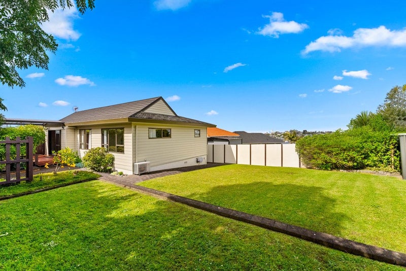 18 Kennedy Avenue, Forrest Hill, Auckland - Carousel 2