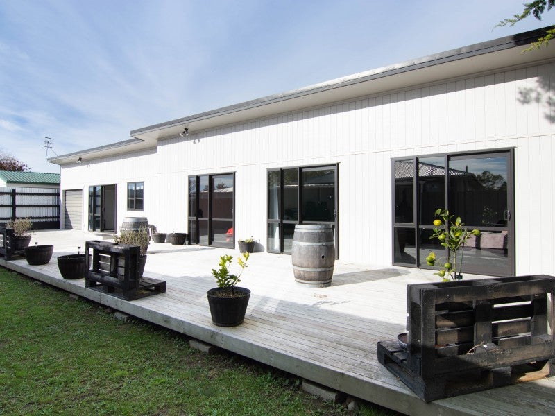 172A Tremaine Avenue, Westbrook, Palmerston North - Carousel 2