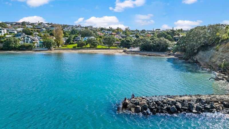 73 Beach Road, Castor Bay, Auckland - Carousel 14