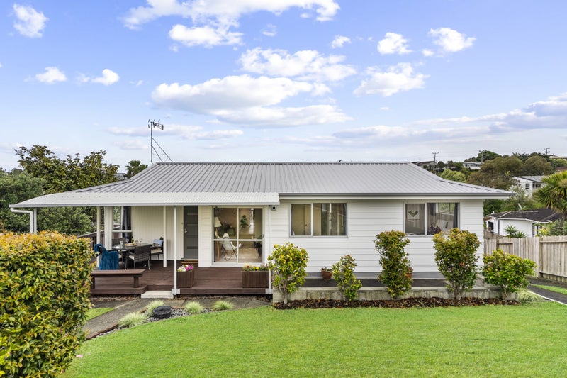 8 Babington Place, Torbay, Auckland - Carousel 1
