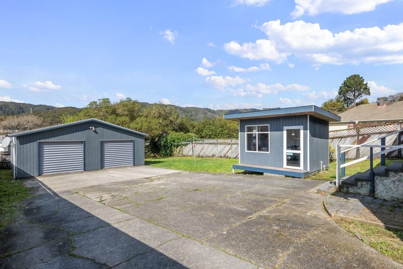 8 Logie Street, Stokes Valley, Lower Hutt - Carousel 2