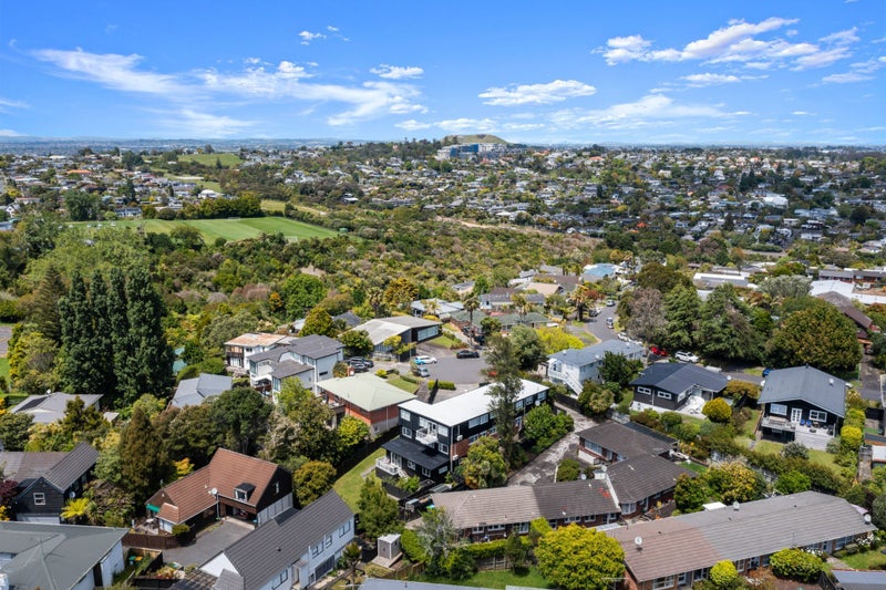 2/6 Prebble Place, Mission Bay, Auckland - Carousel 22