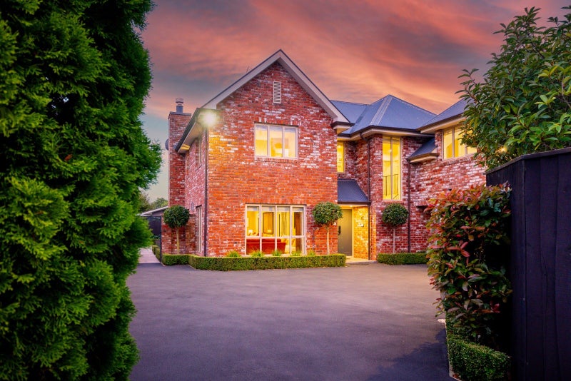 16A Hadlow Place, Burnside, Christchurch - Carousel 1