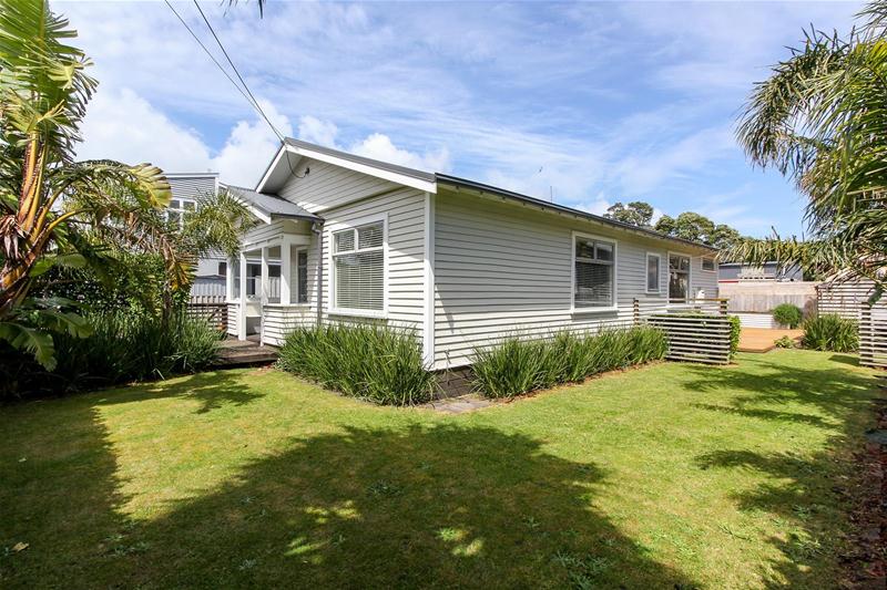 30 Nobs Line, Strandon, New Plymouth - Carousel 19