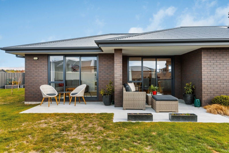 57 Olds Crescent, Cromwell, Cromwell - Carousel 2