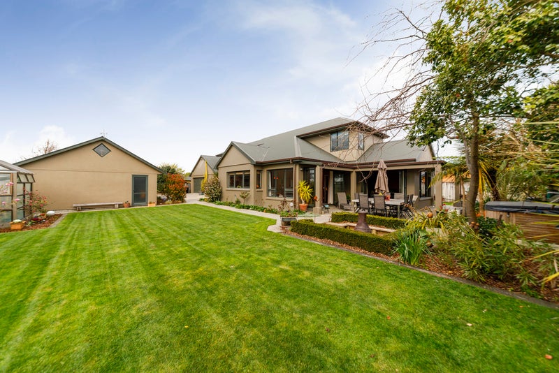 172 Kelvin Grove Road, Kelvin Grove, Palmerston North - Carousel 1