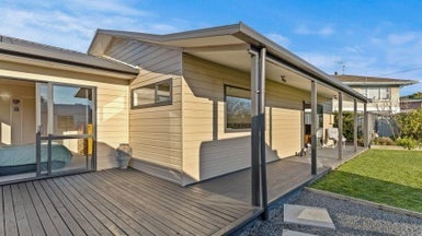 31B Lucas Street, Riversdale, Blenheim - Carousel 1