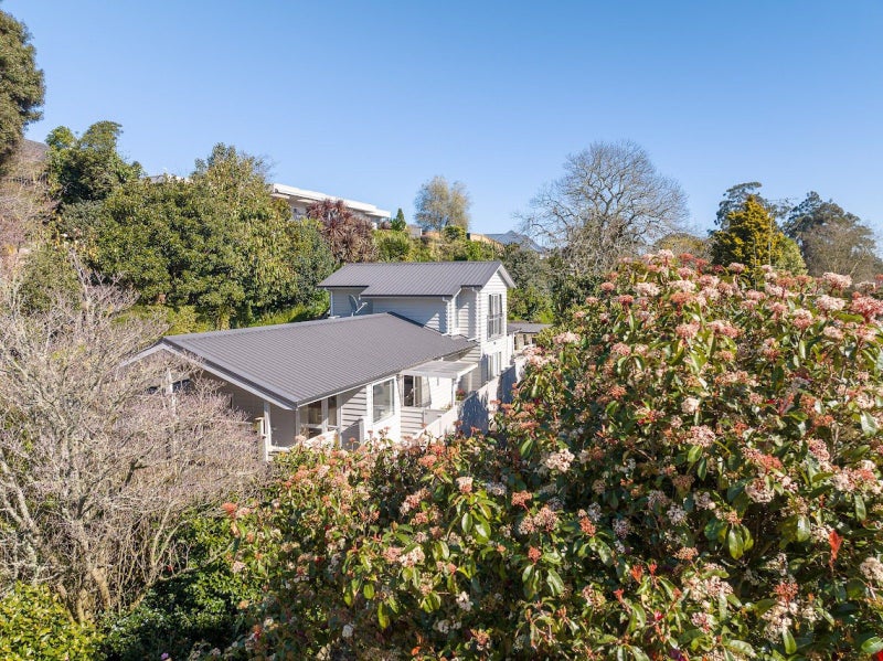 26 Fairburn Place, Leamington, Cambridge - Carousel 1