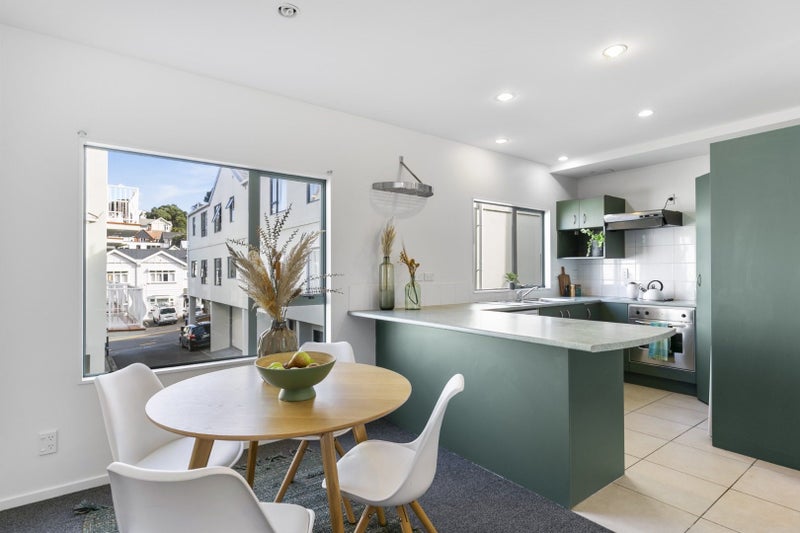 6/142 Ghuznee Street, Te Aro, Wellington - Carousel 1