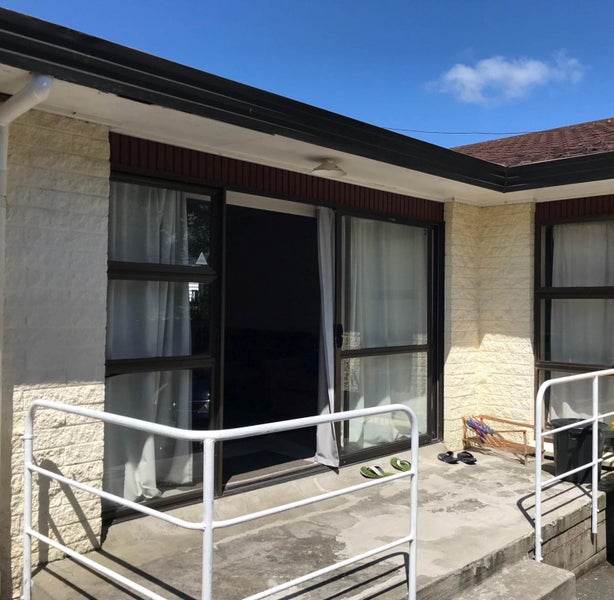 2/46 Myers Road, Manurewa East, Auckland - Carousel 1