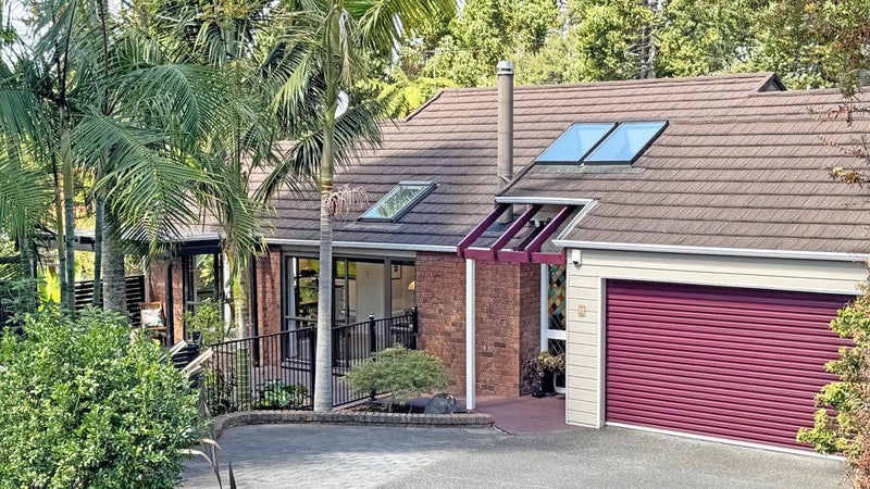 11 Fitzpatrick Place, Chatswood, Auckland - Carousel 1