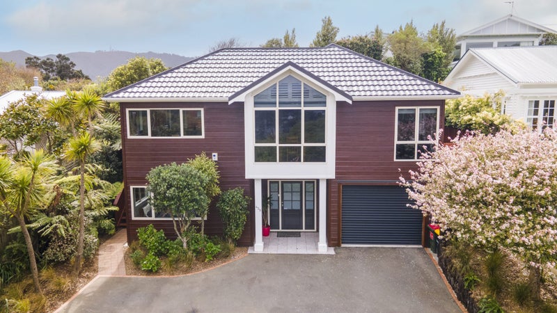 43B Trelissick Crescent, Ngaio, Wellington - Carousel 1