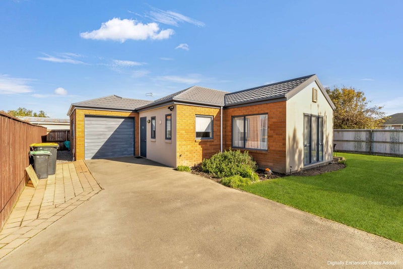 142A Springs Road, Hornby, Christchurch - Carousel 1