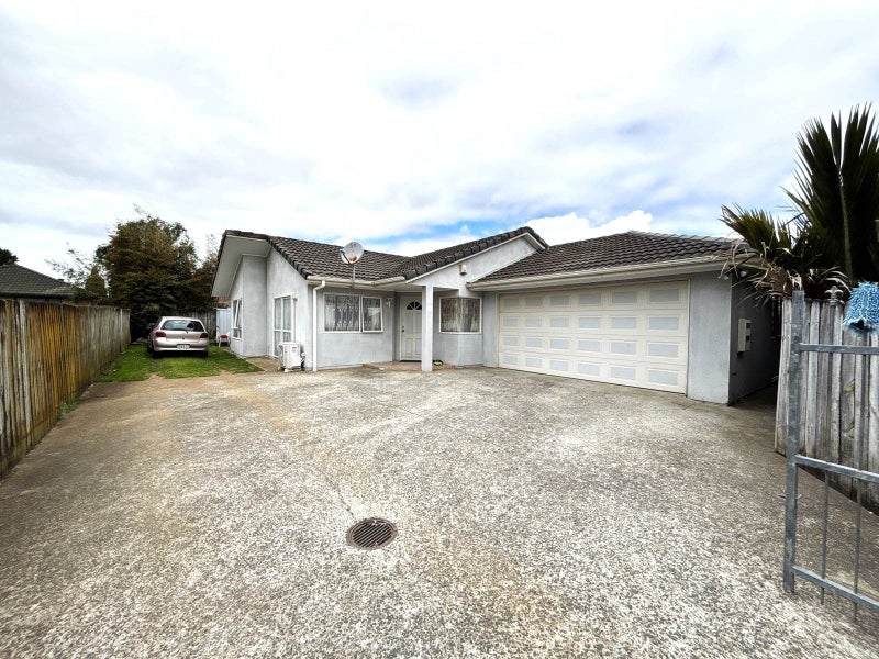 210A Pilkington Road, Point England, Auckland - Carousel 1