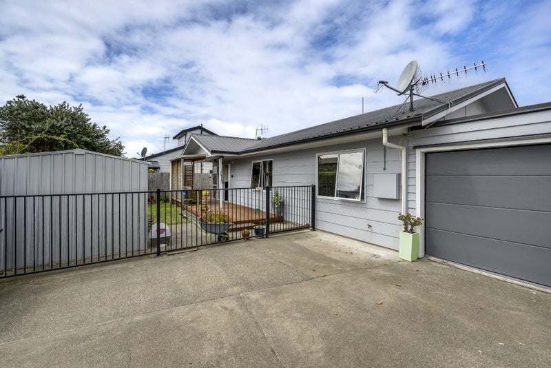 18A Cassino Crescent, Onekawa, Napier - Carousel 12