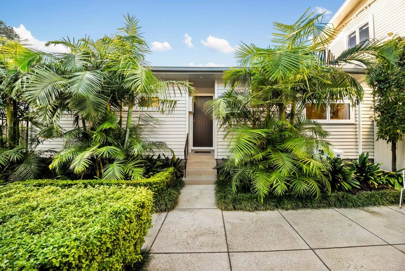 2/11 Umere Crescent, Ellerslie, Auckland - Carousel 1