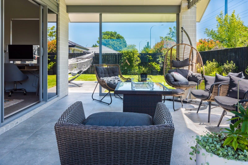8 Hyde Place, Springlands, Blenheim - Carousel 25