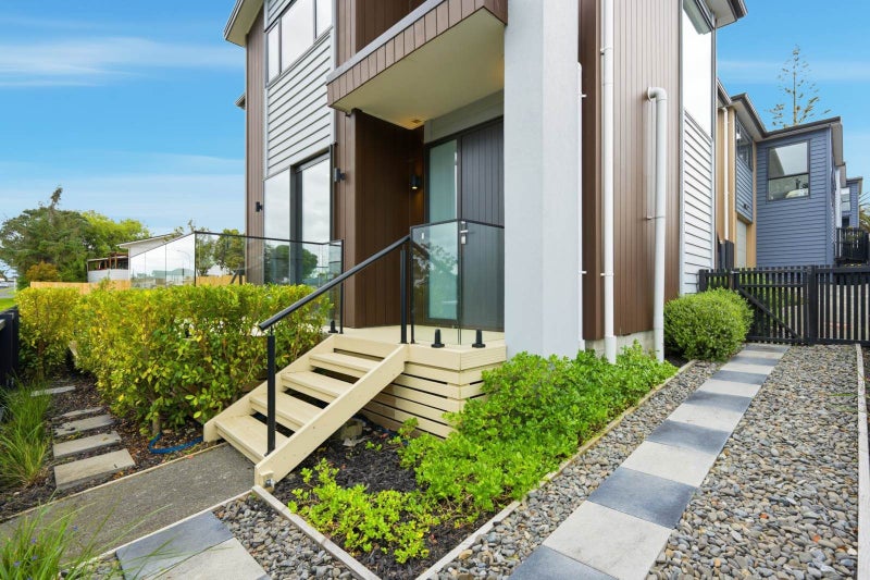 24A Canberra Avenue, Lynfield, Auckland - Carousel 2