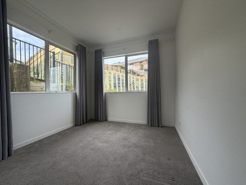 5 Anehu Place, Greenhithe, Auckland - Carousel 2