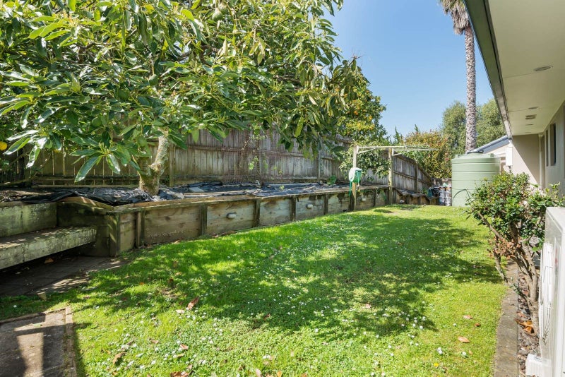 12 Bluestone Rise, Rosedale, Auckland - Carousel 17