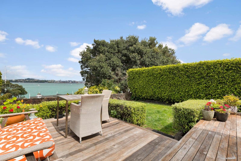 1/8 Jubilee Avenue, Devonport, Auckland - Carousel 2