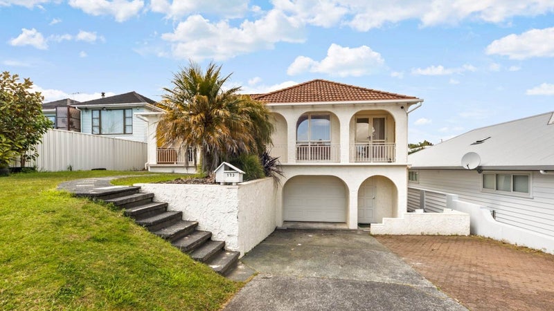 173 Edmonton Road, Te Atatu South, Auckland - Carousel 1