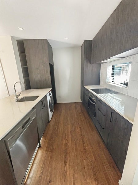4/325 Lincoln Road, Addington, Christchurch - Carousel 2