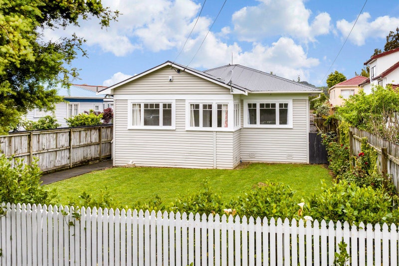 24A Hardley Avenue, Mount Roskill, Auckland - Carousel 1