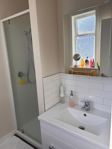 90 Karepa Street, Brooklyn, Wellington - Carousel 10