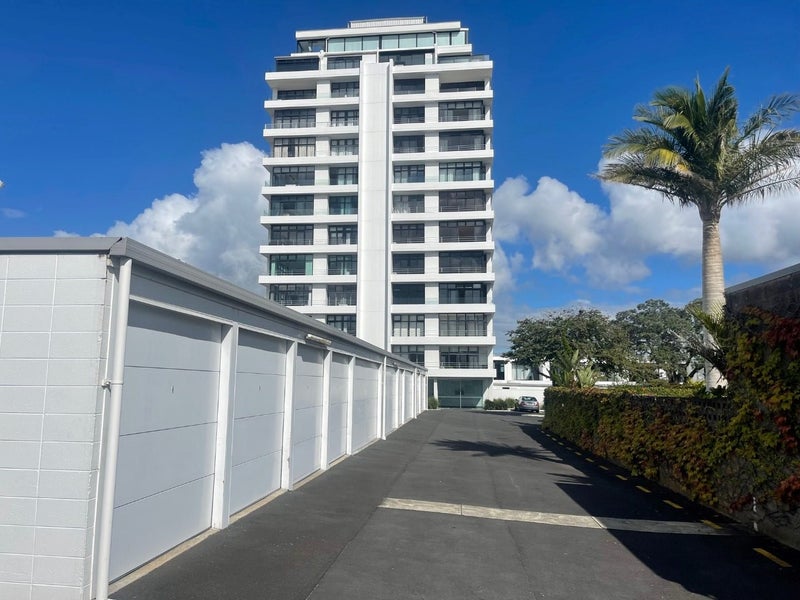 804/45 STANLEY POINT RD, Stanley Point, Auckland - Carousel 11
