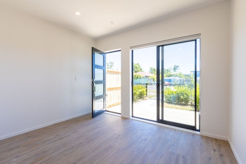 3/122 Pooks Road, Ranui, Auckland - Carousel 2