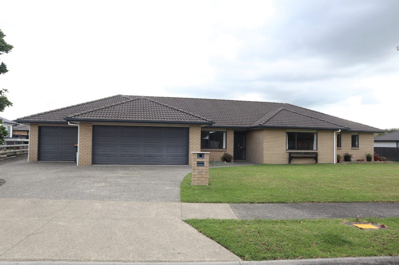 10 Orchard Lane, Huapai, Kumeu - Carousel 1